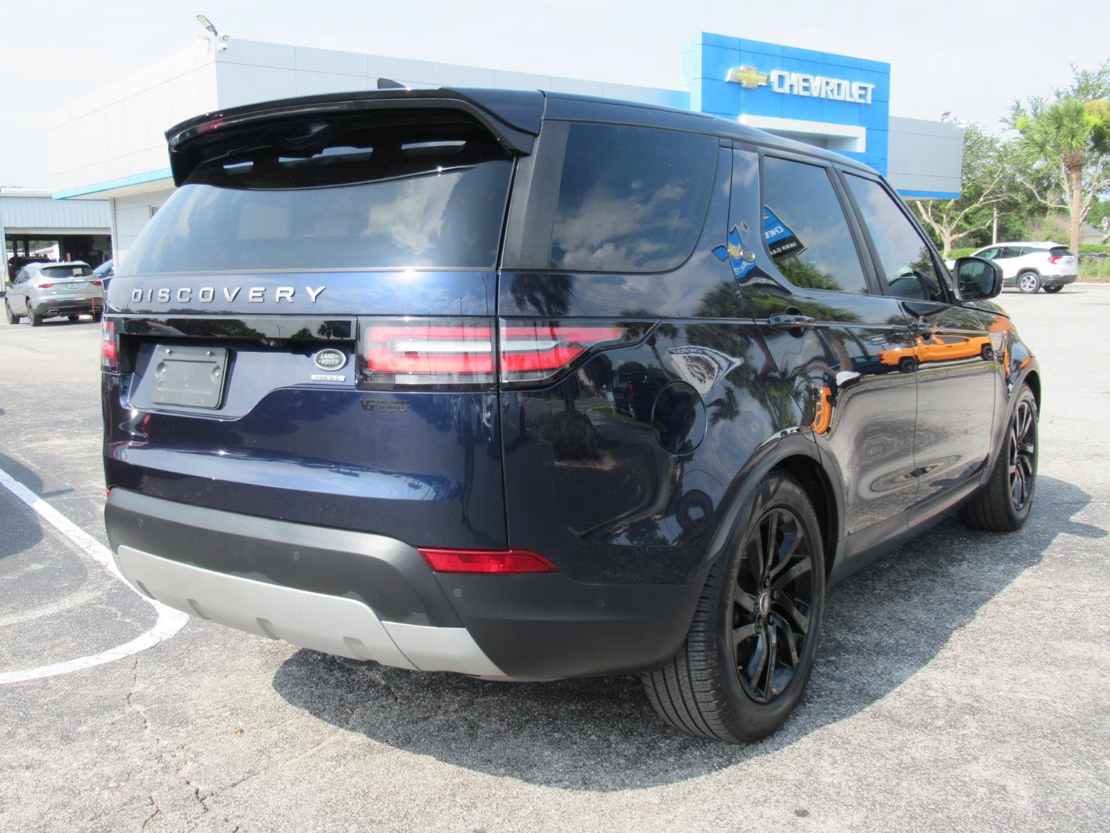 Used 2018 Land Rover Discovery HSE AWD/4WD image 5