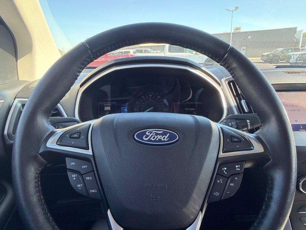 Used 2020 Ford Edge SEL w/ Convenience Package AWD/4WD image 16