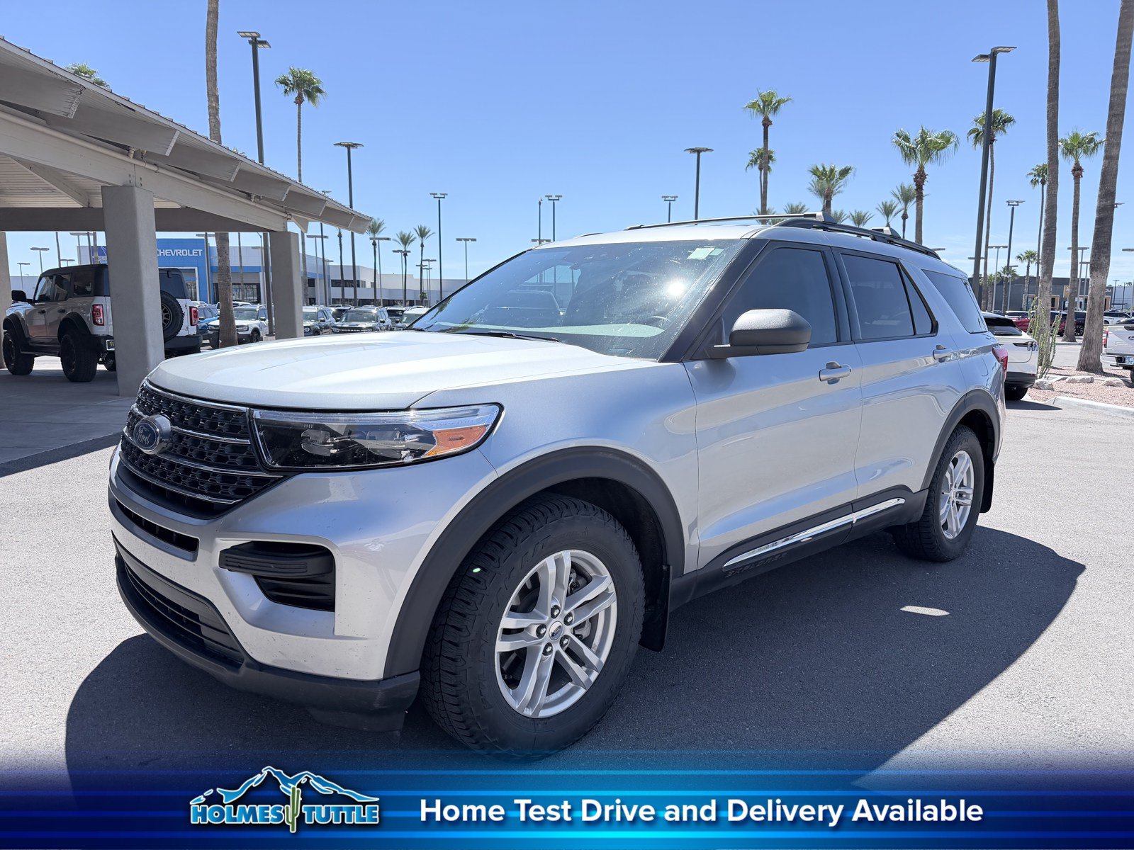 Used 2024 Ford Explorer XLT w/ Class IV Trailer Tow Package