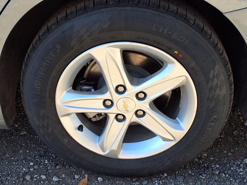 Used 2023 Chevrolet Malibu LT image 7