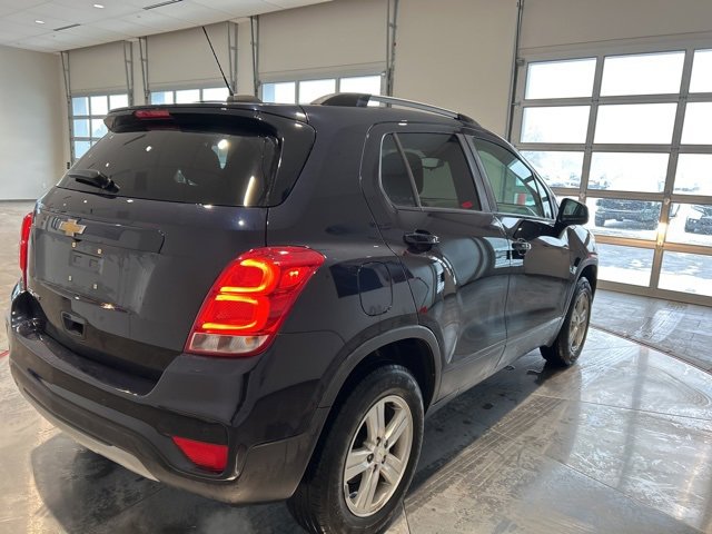 Used 2022 Chevrolet Trax LT w/ Premium Seat Package image 6