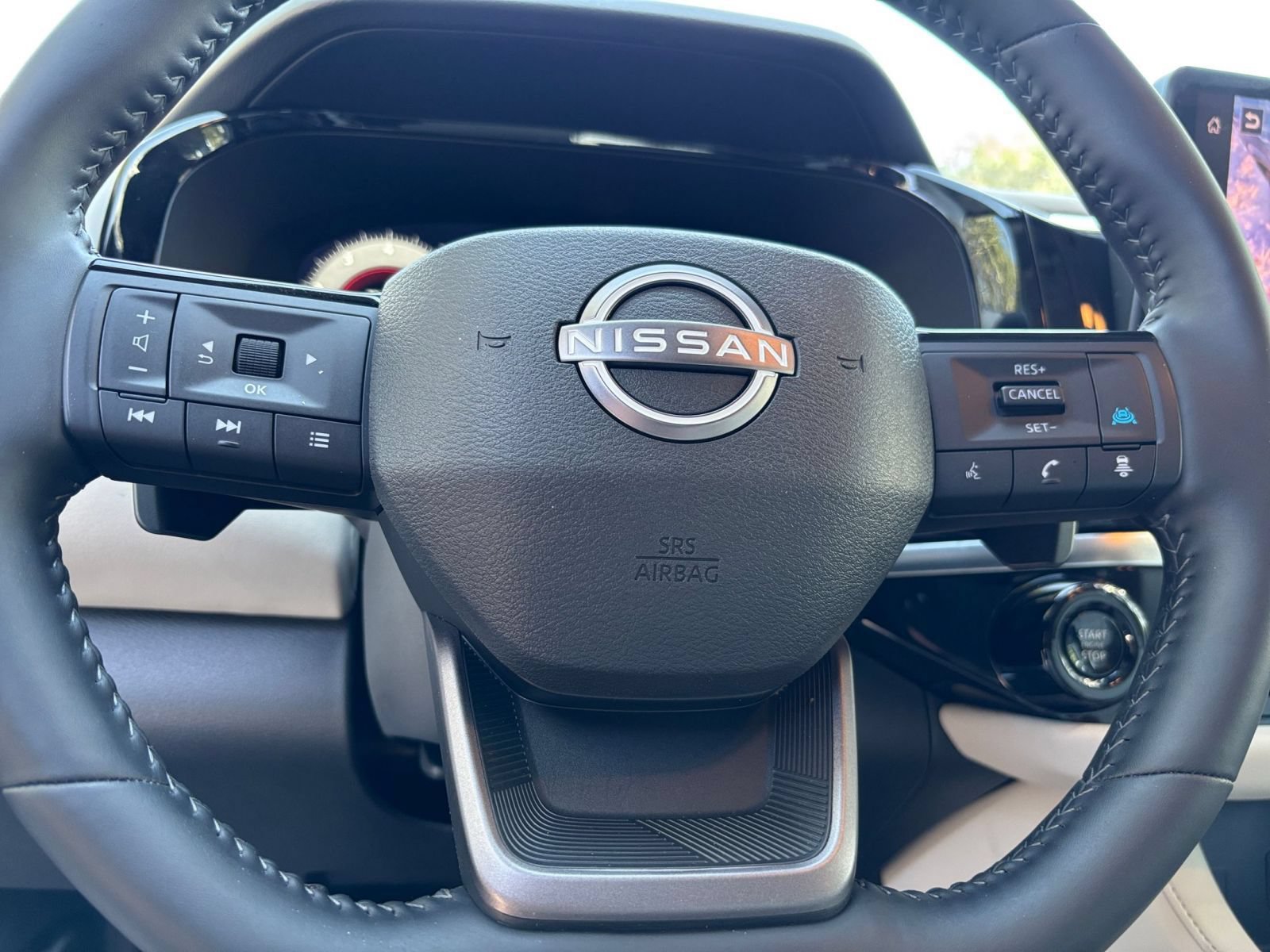 Used 2026 Nissan Pathfinder SL FWD image 29