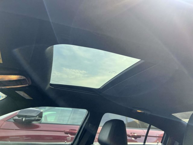 Used 2017 Dodge Charger SXT w/ AWD Plus Group image 20