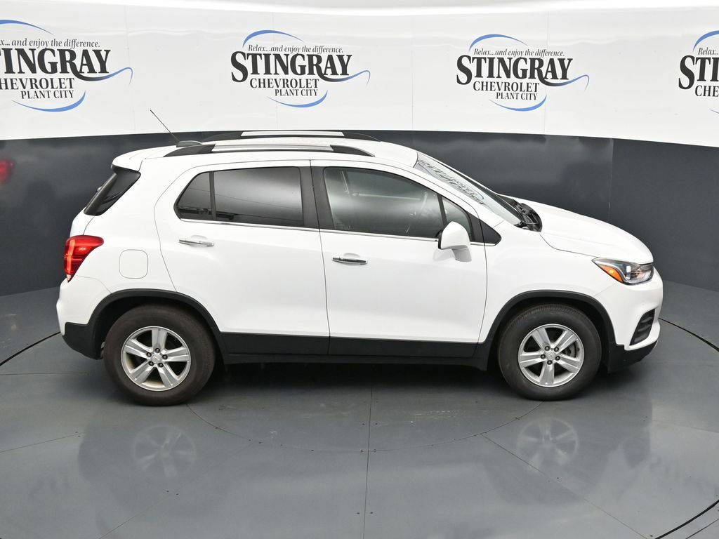 Used 2020 Chevrolet Trax LT w/ LT Convenience Package FWD image 25