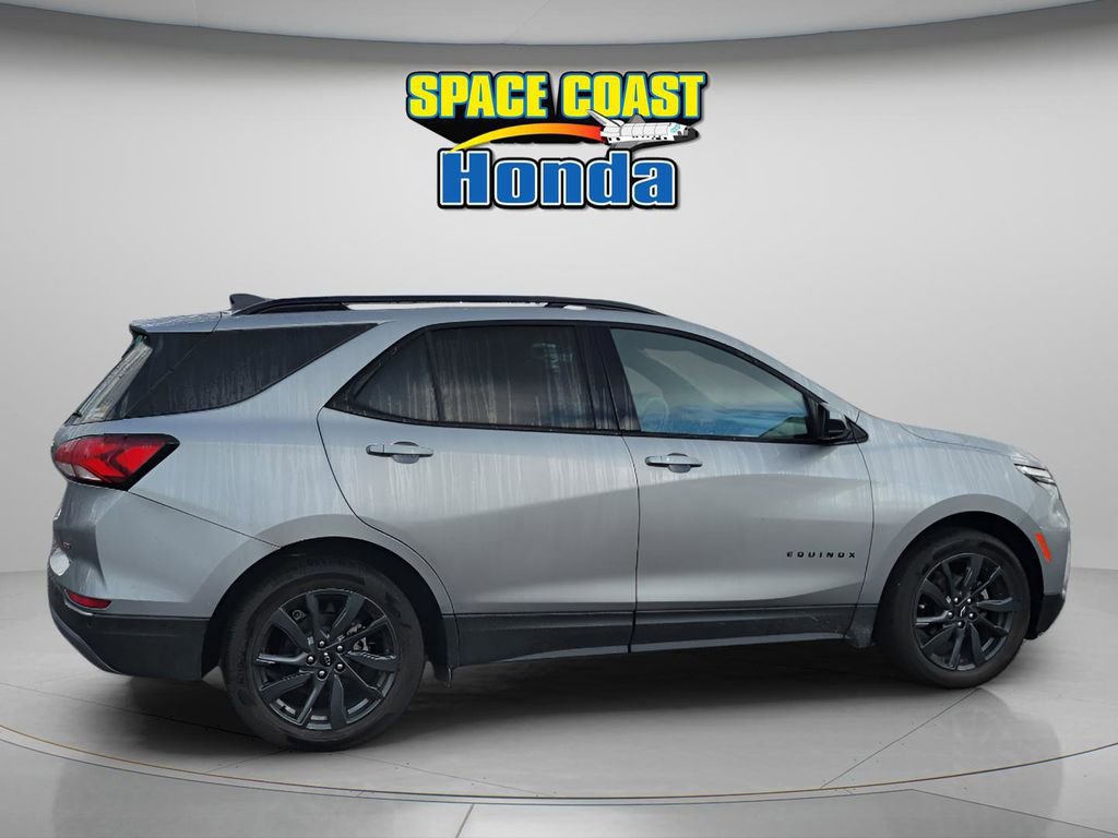Used 2023 Chevrolet Equinox RS image 11