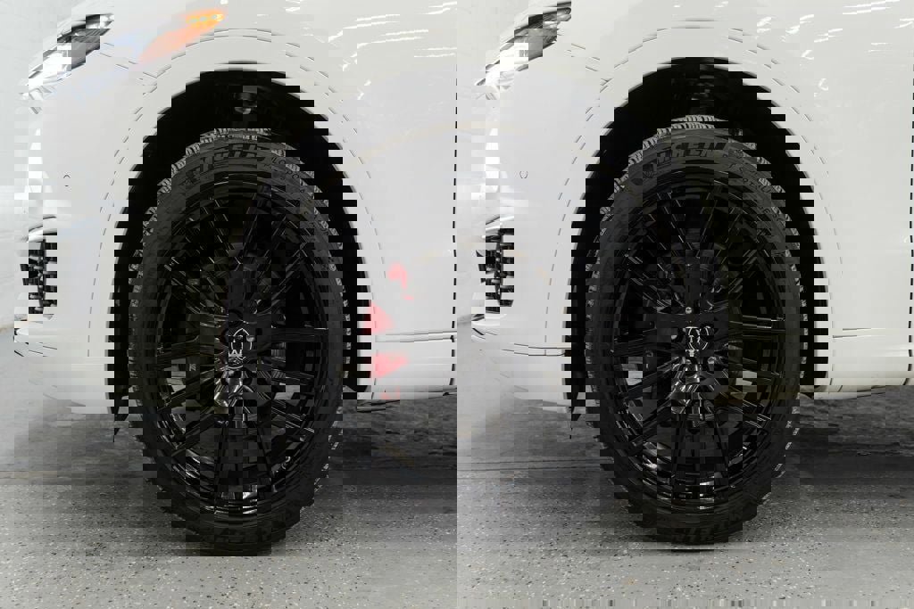 Used 2022 Maserati Levante GT image 31