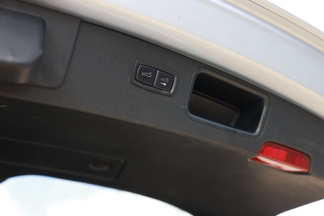 Used 2017 Porsche Macan AWD/4WD image 28