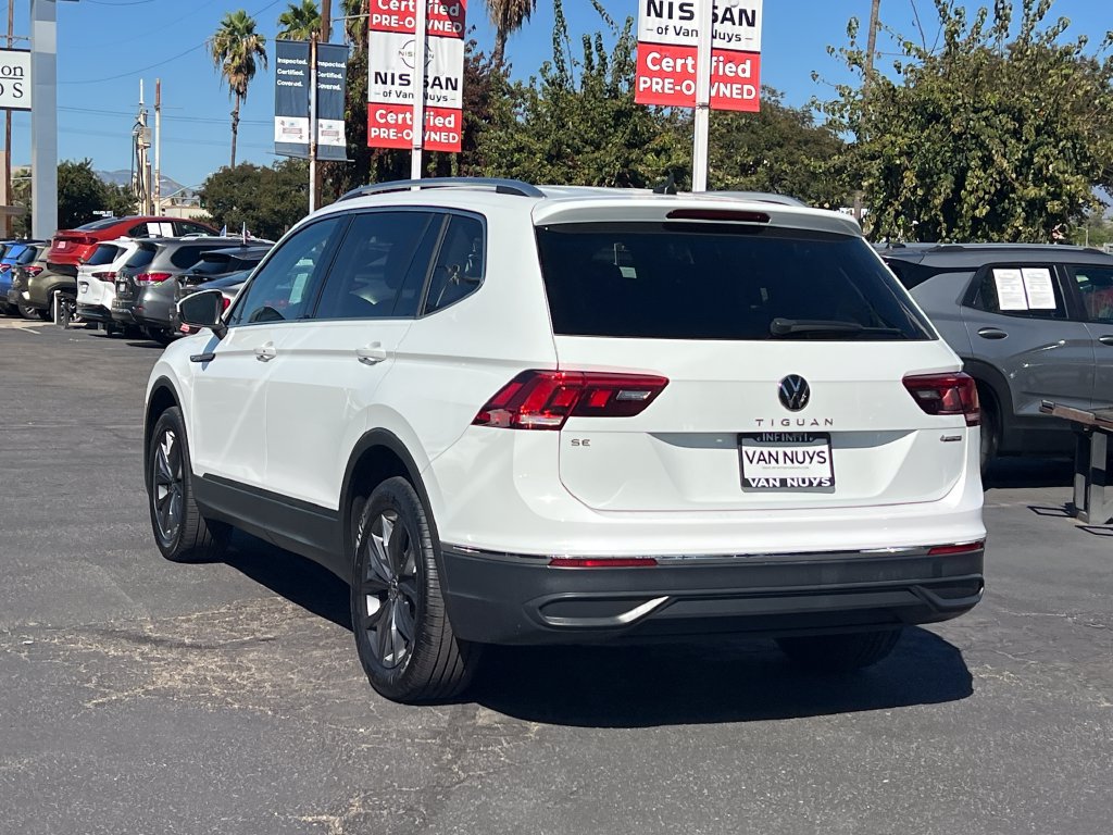 Used 2024 Volkswagen Tiguan SE AWD/4WD image 4