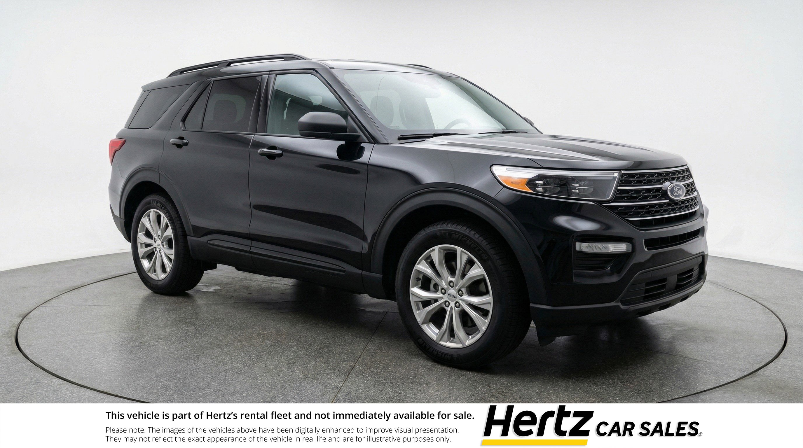 Used 2024 Ford Explorer Limited image 1