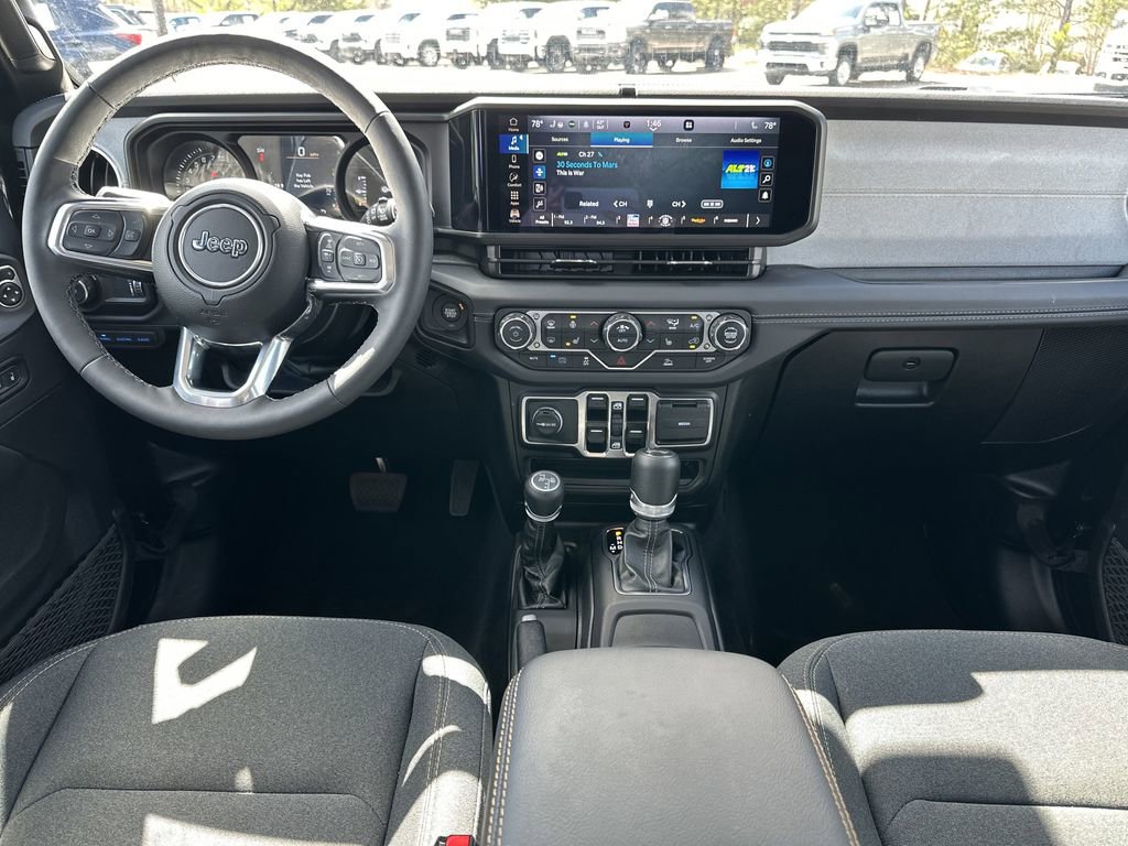 Certified 2025 Jeep Wrangler Unlimited Sahara AWD/4WD image 10