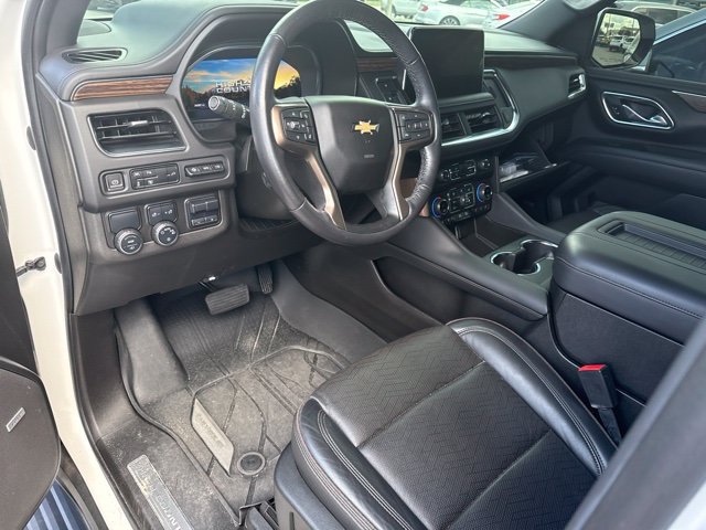 Used 2022 Chevrolet Suburban High Country RWD image 14