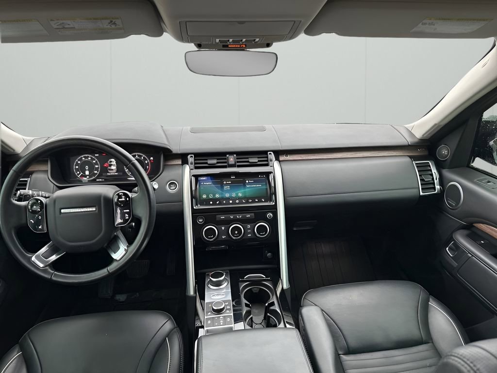 Used 2020 Land Rover Discovery HSE Luxury image 19