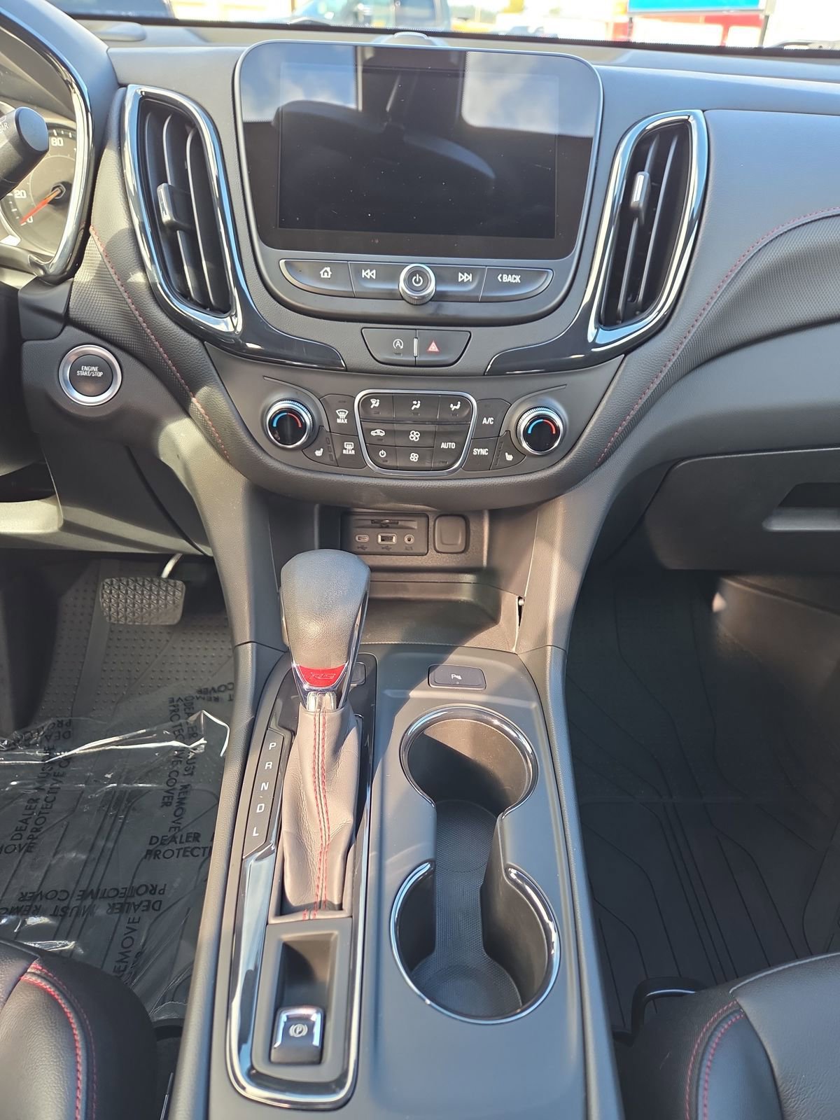 Used 2022 Chevrolet Equinox RS w/ RS Leather Package image 21