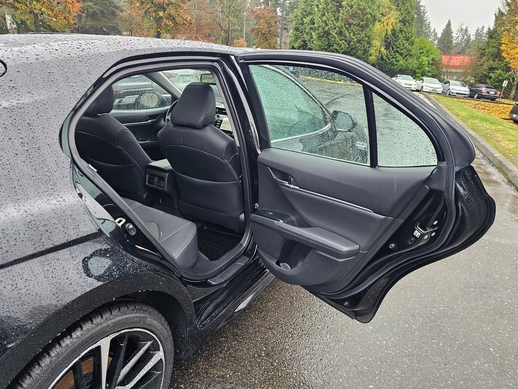 Used 2019 Toyota Camry XSE image 26