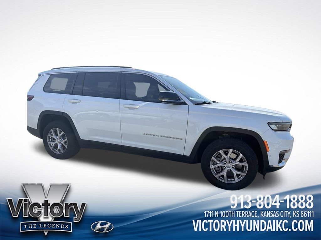 Used 2022 Jeep Grand Cherokee L Limited w/ Luxury Tech Group II AWD/4WD image 4
