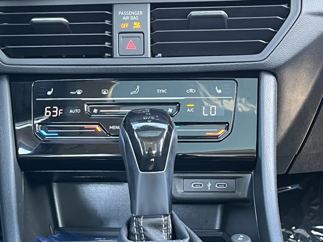 New 2026 Volkswagen Jetta SE FWD image 19