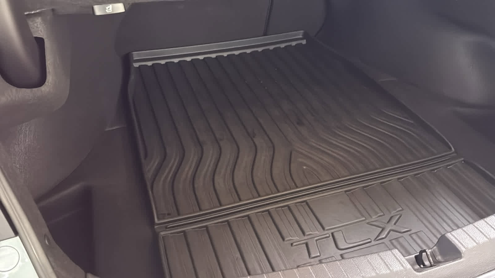 Used 2015 Acura TLX V6 w/ Technology Package image 30