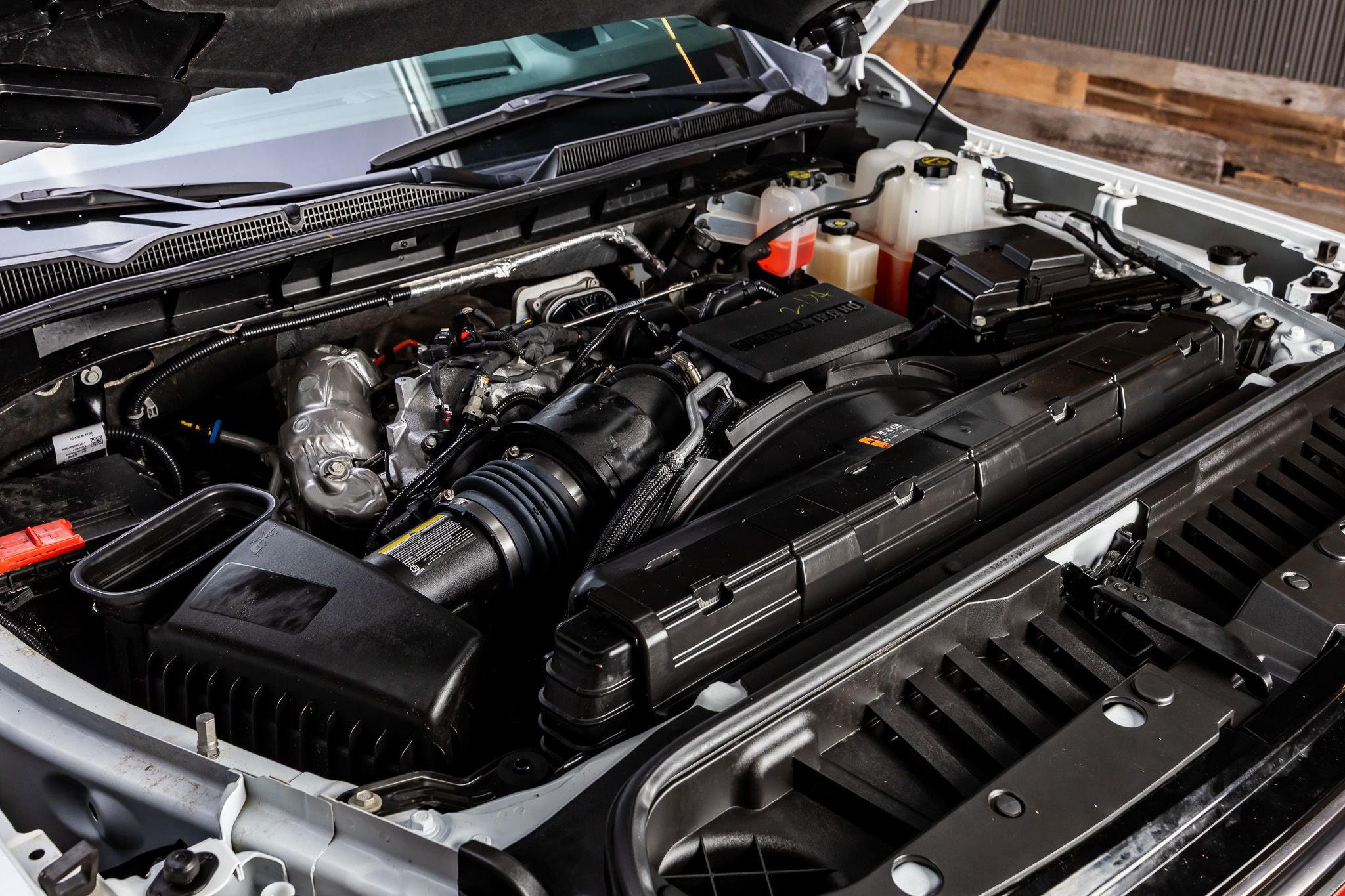 Used 2025 GMC Sierra 2500 AT4X image 41