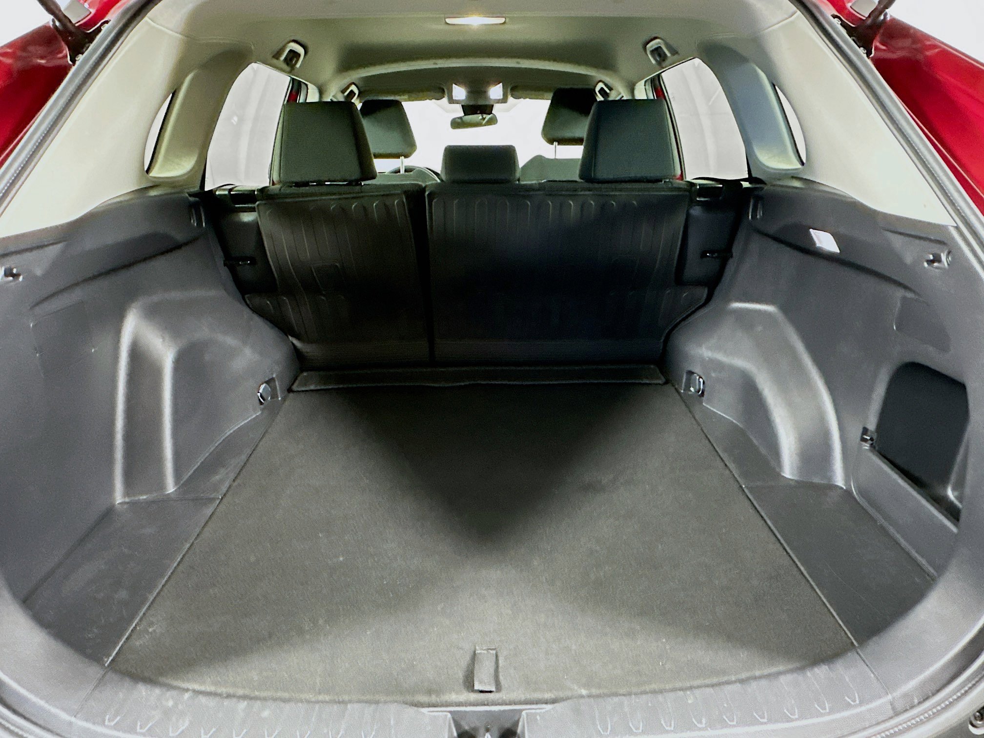 Used 2022 Toyota RAV4 LE image 26