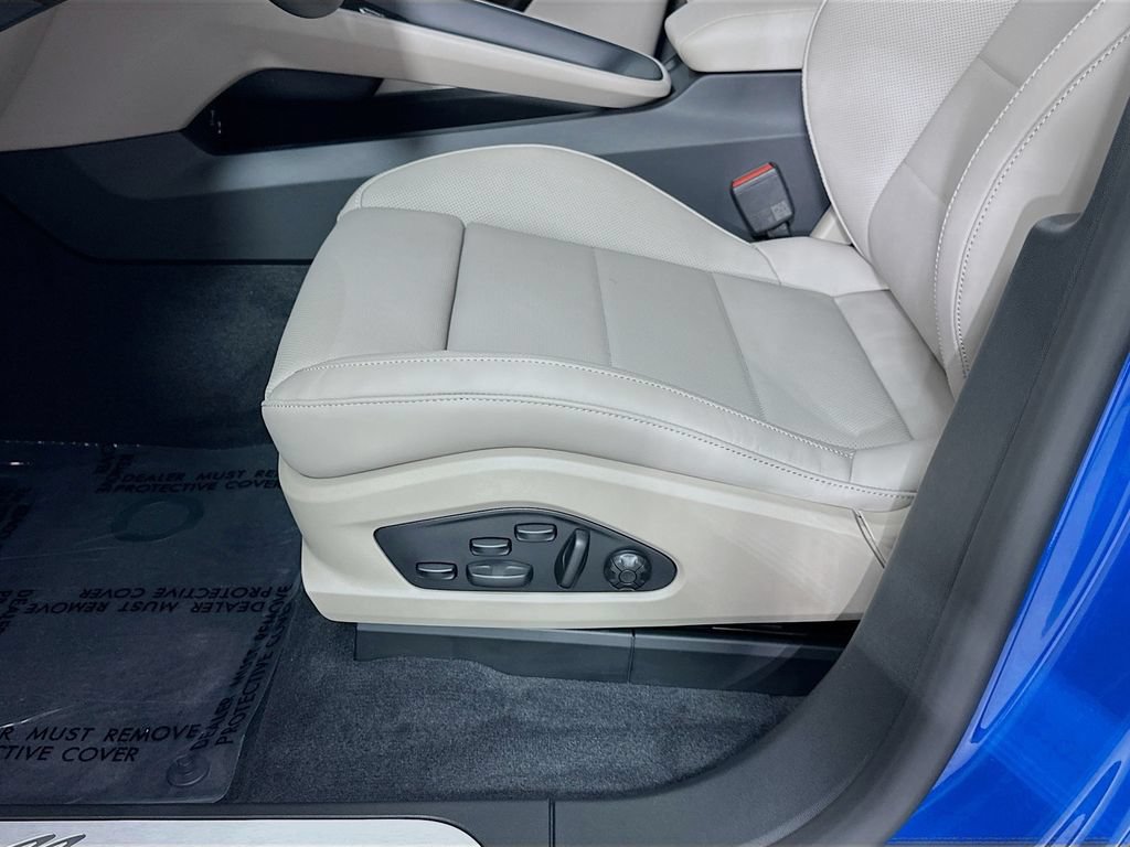 Certified 2026 Porsche Macan Electric RWD image 22