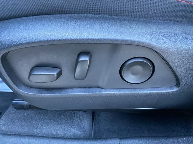 Used 2025 Chevrolet Equinox RS w/ Safety and Technology Package AWD/4WD image 28