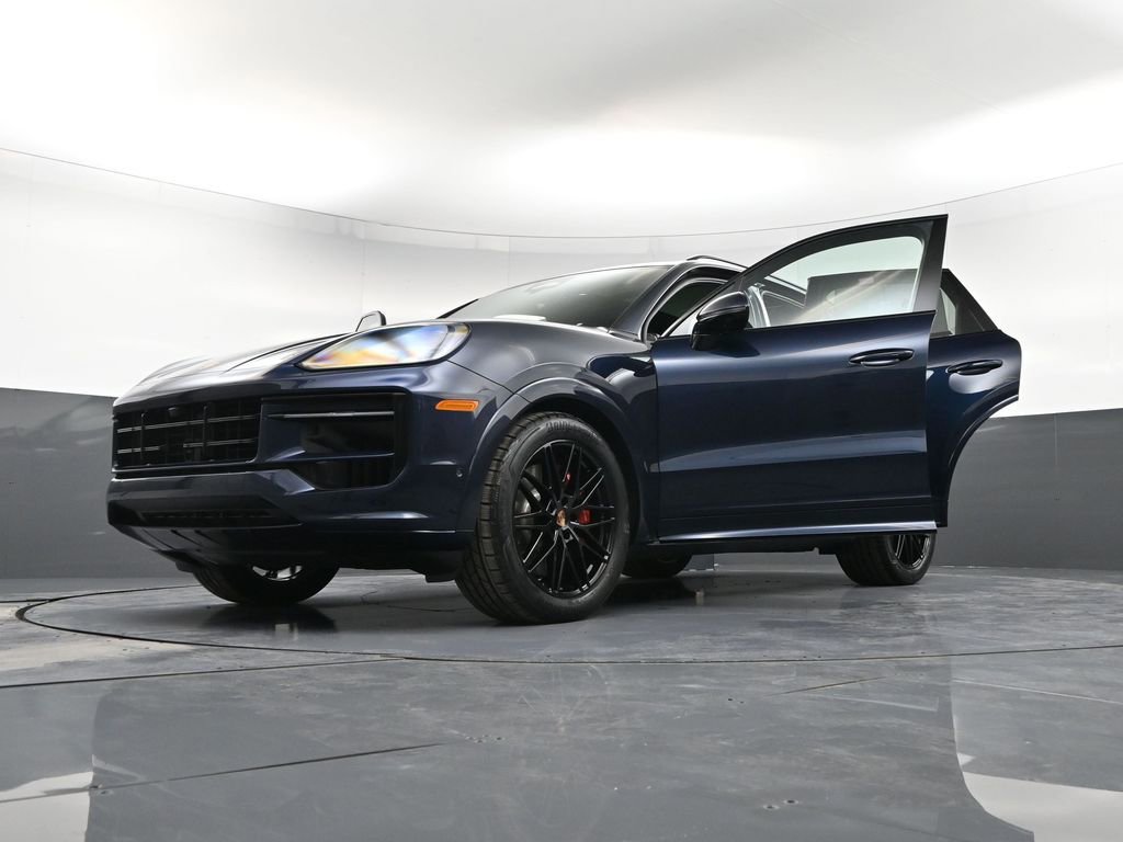 New 2026 Porsche Cayenne GTS image 41