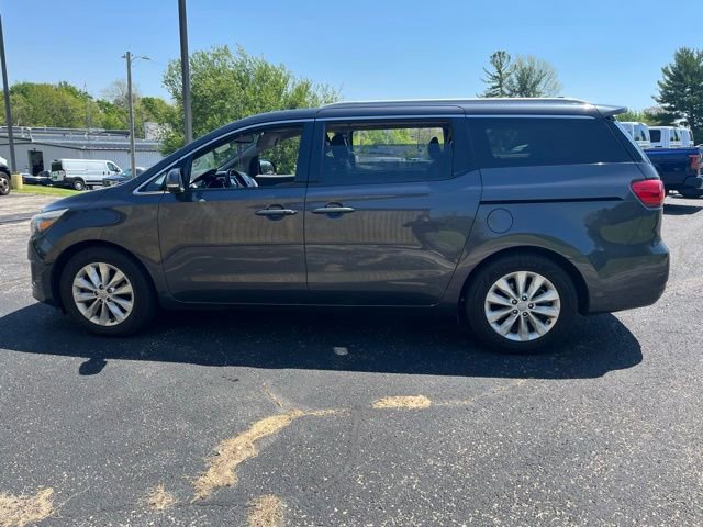 Used 2017 Kia Sedona EX FWD image 6