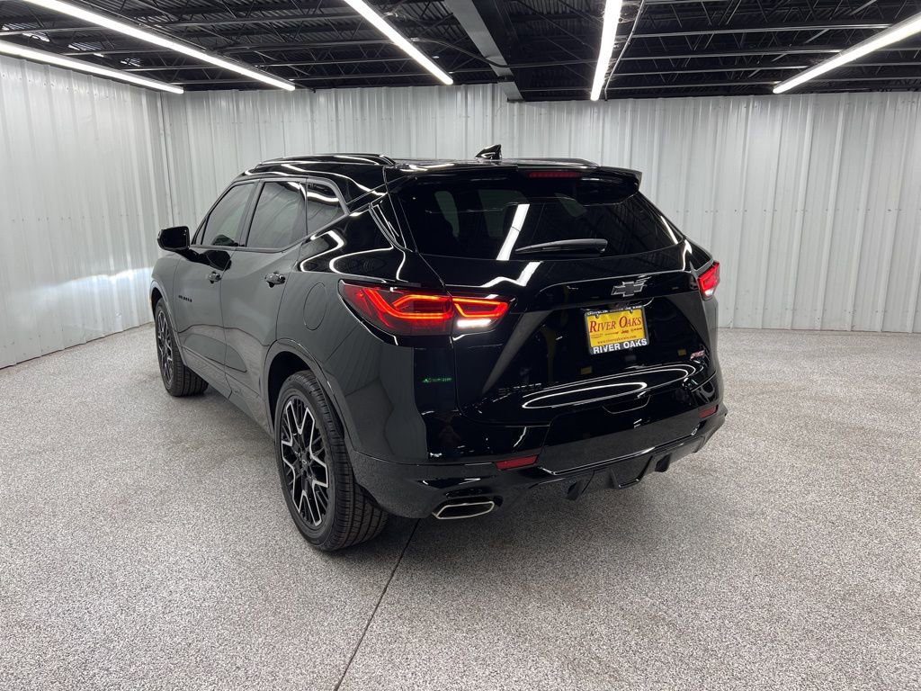Used 2025 Chevrolet Blazer RS w/ Driver Confidence II Package image 4