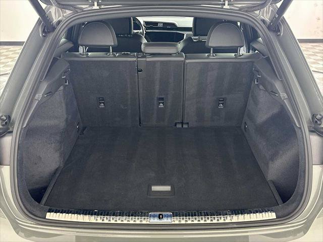 Certified 2024 Audi Q3 2.0T Premium w/ Convenience Package AWD/4WD image 24