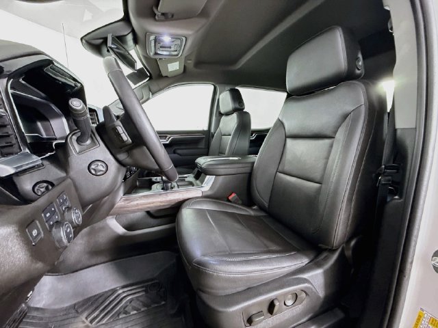 Used 2022 Chevrolet Silverado 1500 LTZ AWD/4WD image 23