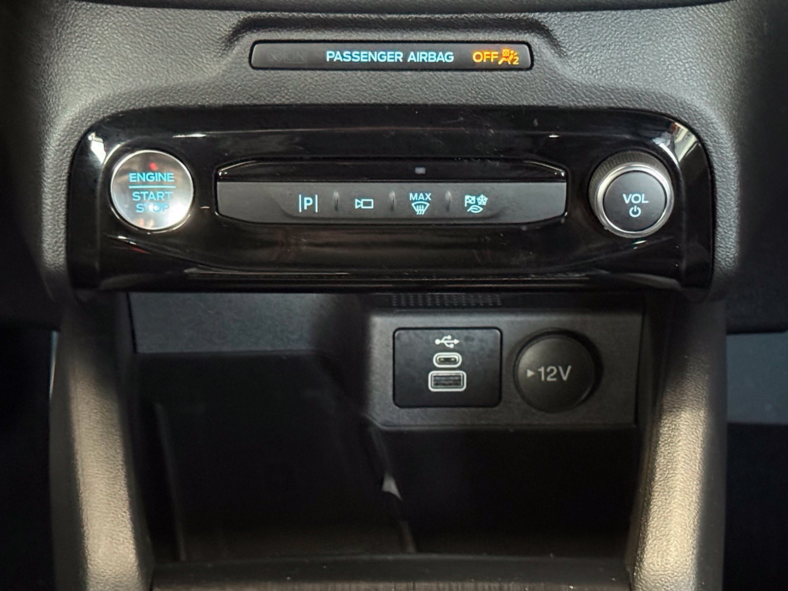 Used 2024 Ford Escape ST-Line Elite w/ Premium Technology Package AWD/4WD image 22
