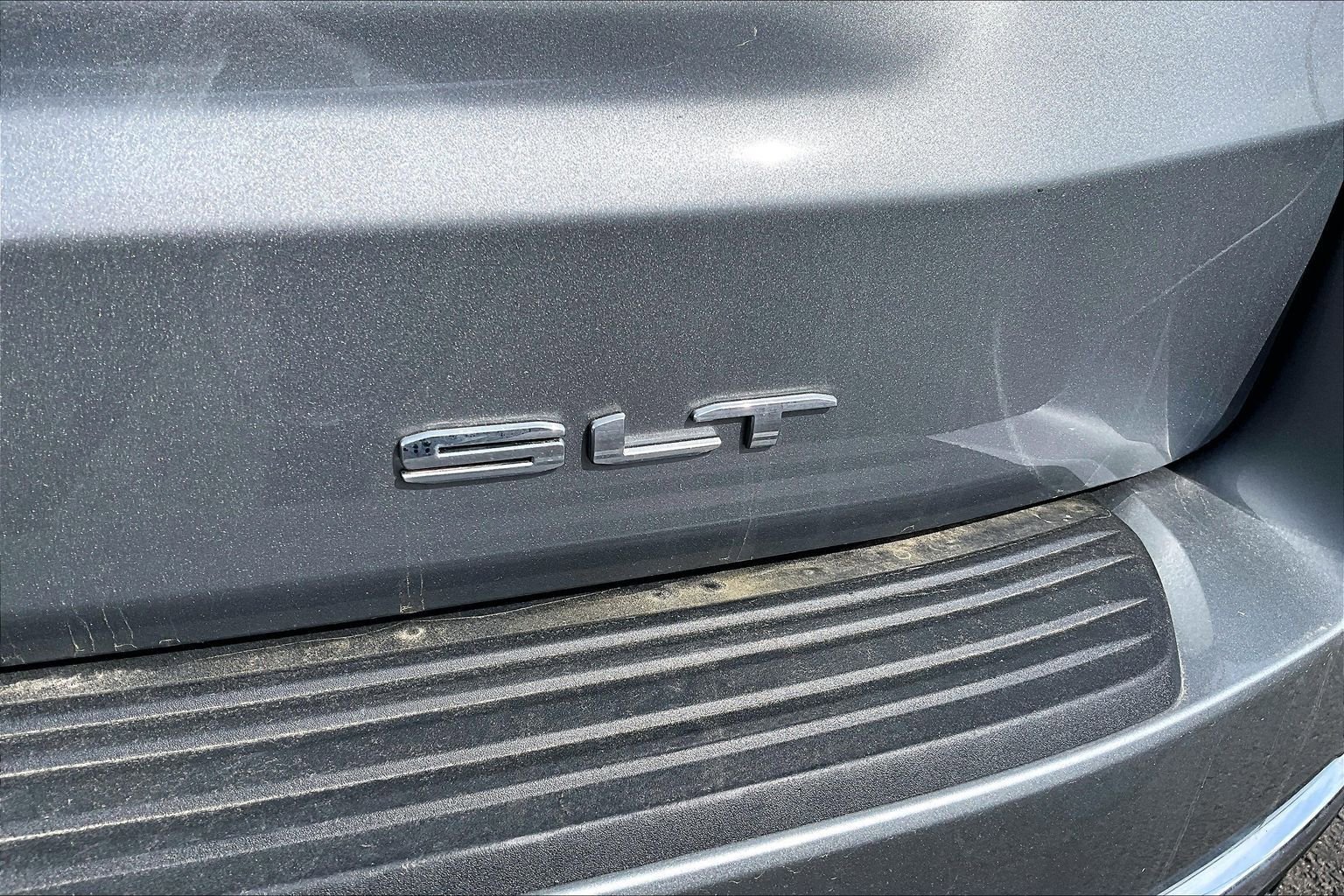 Used 2023 GMC Yukon SLT w/ SLT Luxury Package image 32