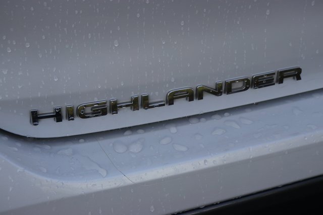 Used 2023 Toyota Highlander L image 7