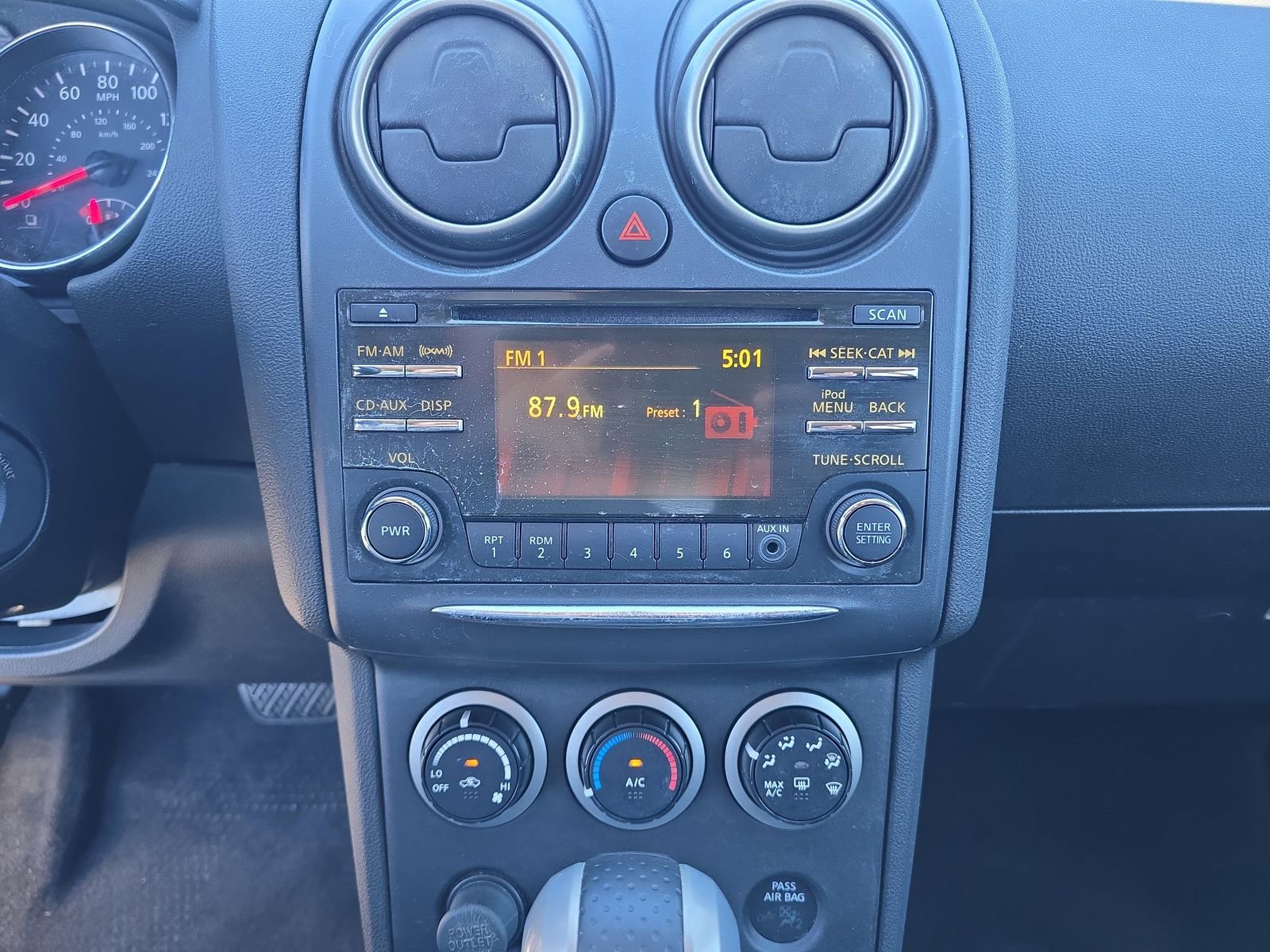 Used 2013 Nissan Rogue SV image 17