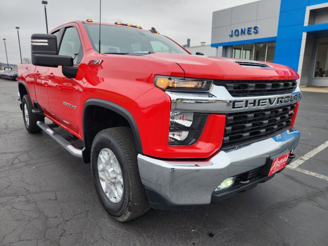 Used 2022 Chevrolet Silverado 2500 LT w/ Convenience Package image 7