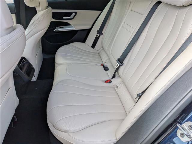 New 2026 Mercedes-Benz E 350 4MATIC Sedan image 15