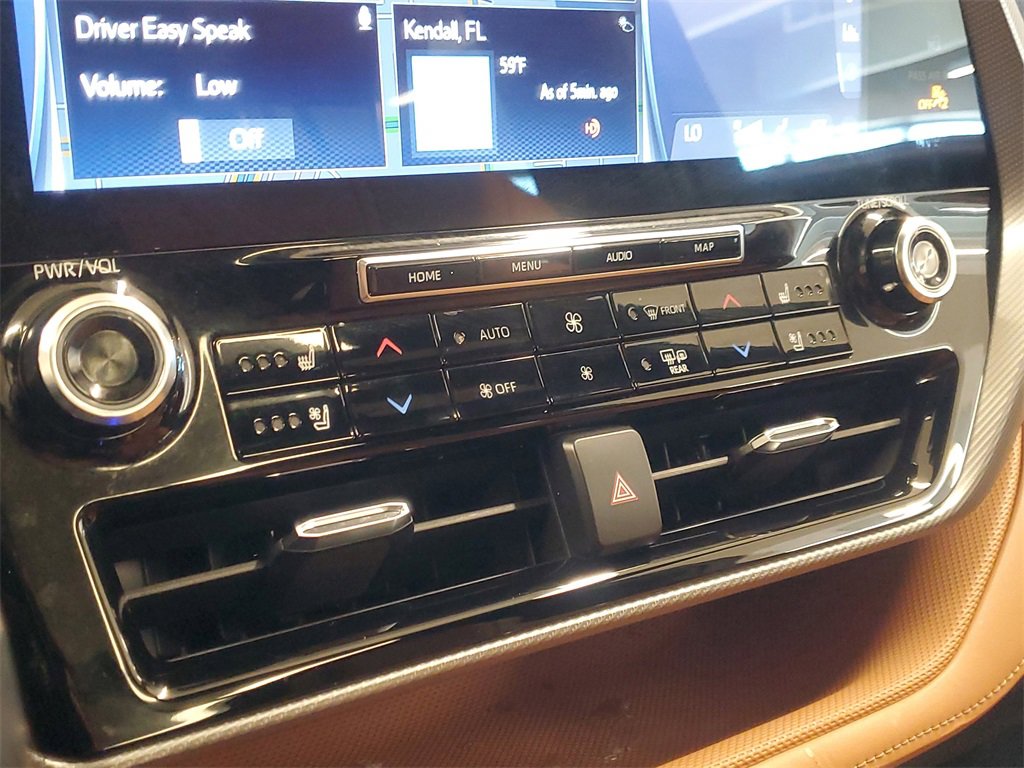 Certified 2021 Toyota Highlander Platinum image 29