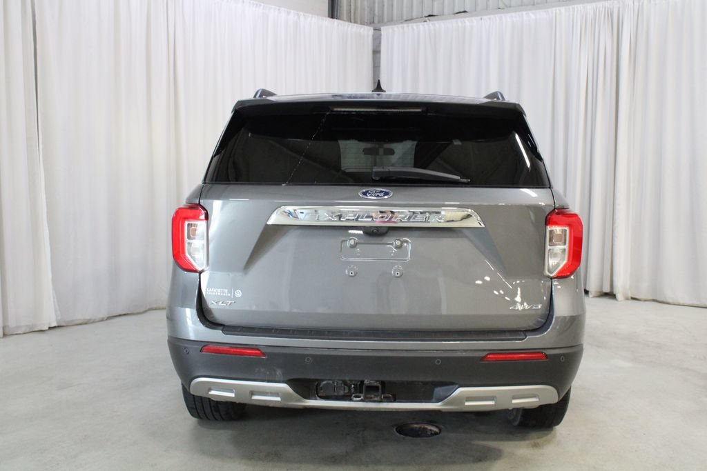 Used 2023 Ford Explorer XLT w/ Equipment Group 202A AWD/4WD image 26