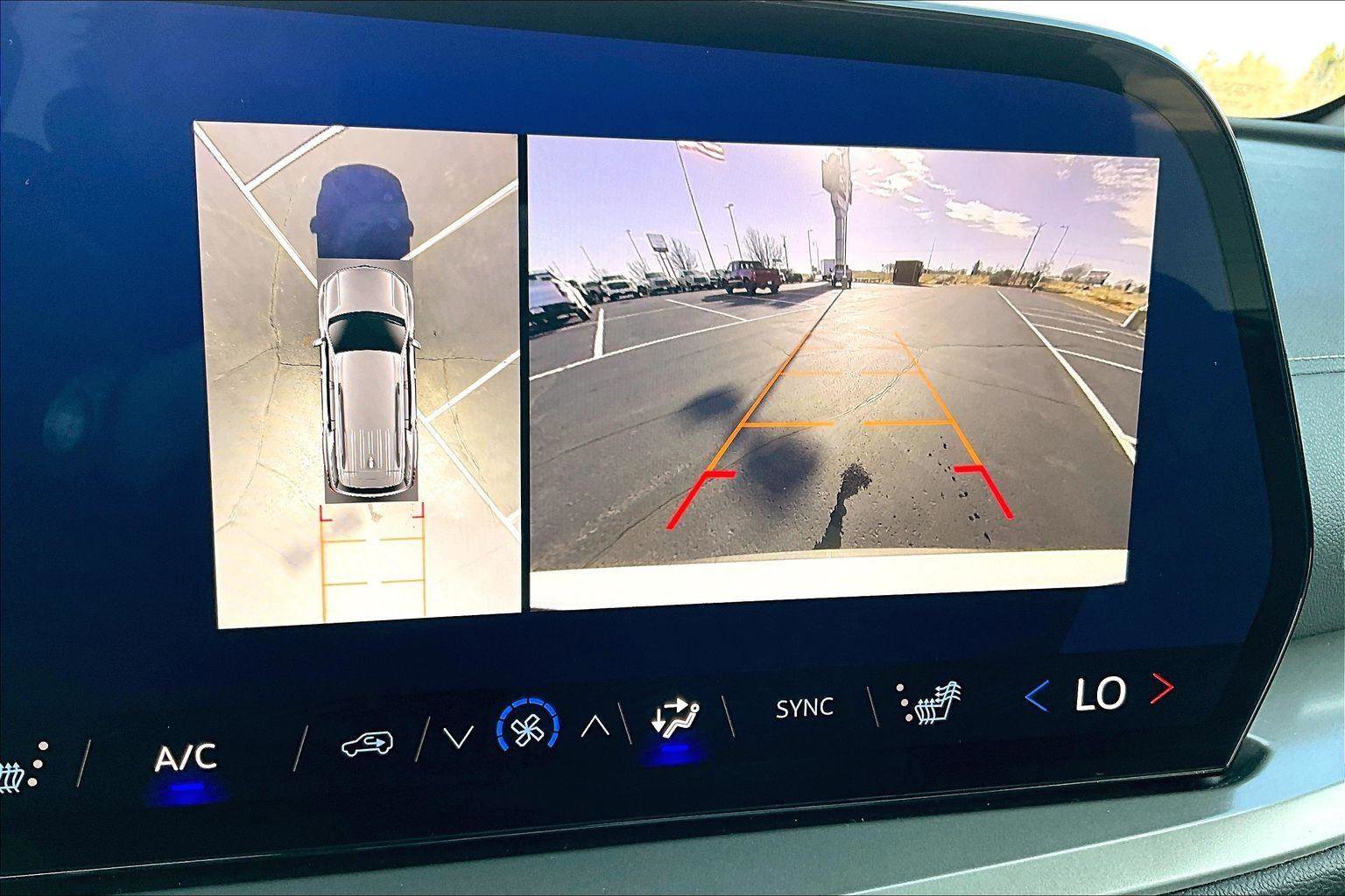 Used 2024 Chevrolet Traverse LT w/ LPO, Floor Liner Package image 22