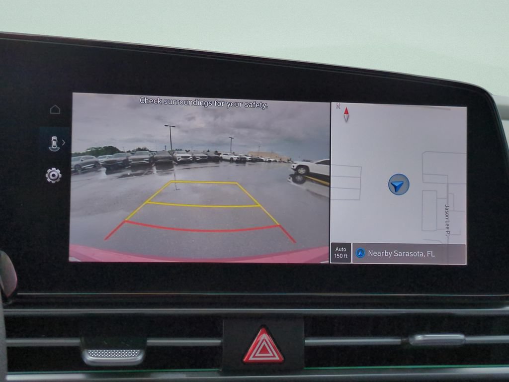 Certified 2024 Hyundai Elantra SEL FWD image 16