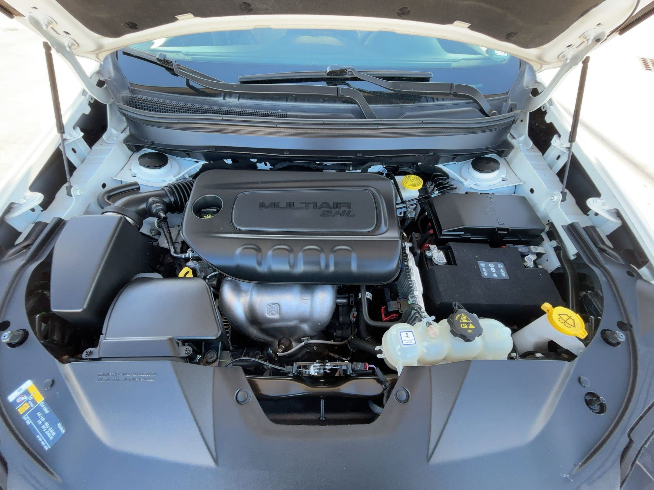 Used 2023 Jeep Cherokee Altitude Lux image 32