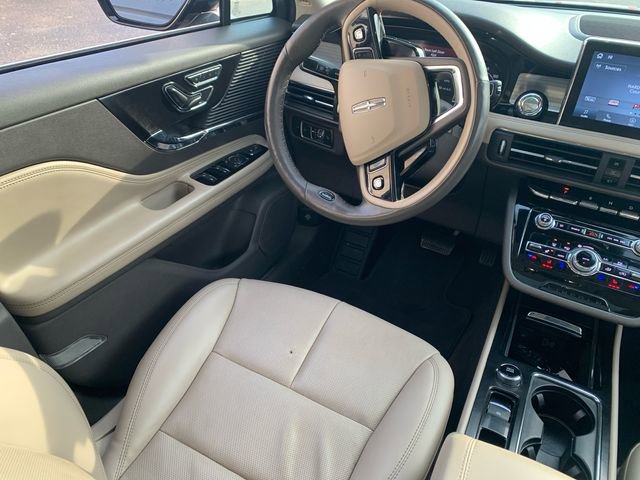 Used 2021 Lincoln Corsair Standard w/ Premium Package image 22