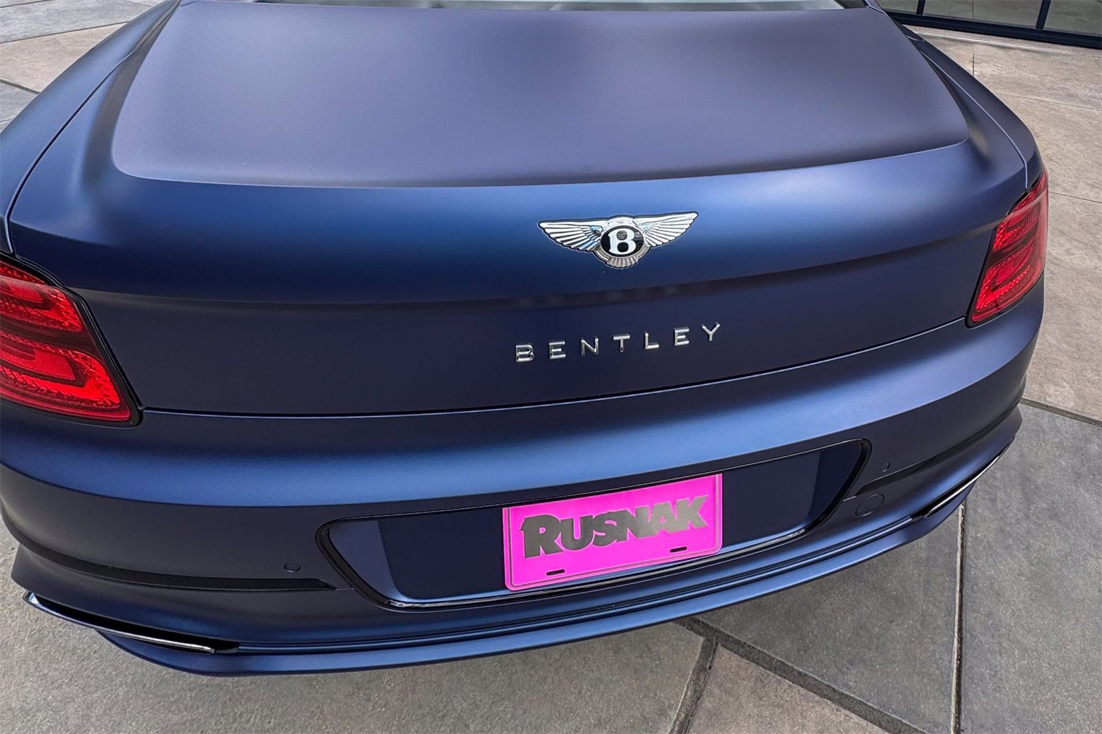 Used 2025 Bentley Flying Spur Plug-In Hybrid image 27