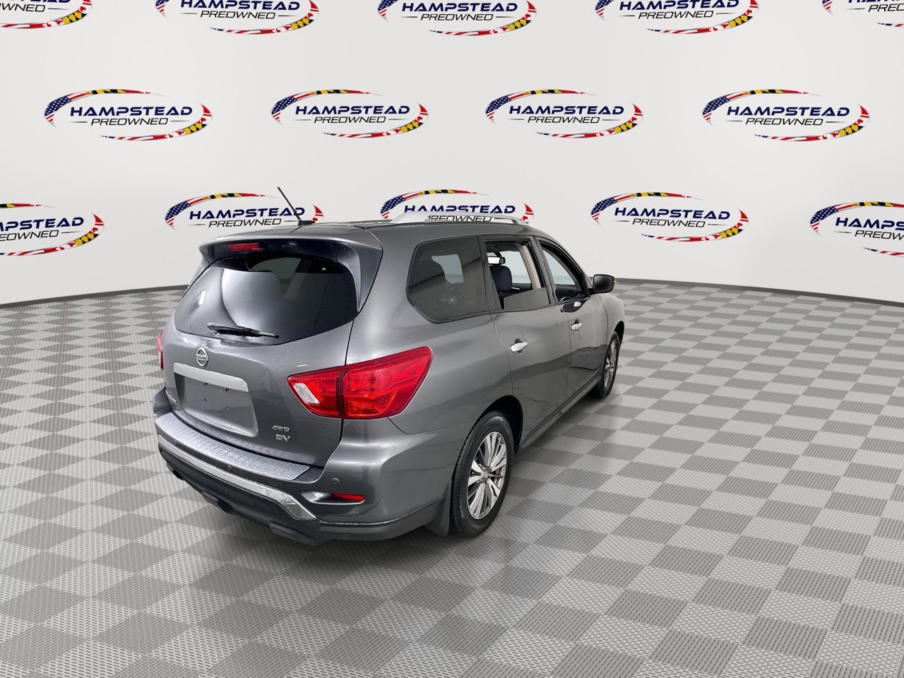 Used 2018 Nissan Pathfinder SV image 8