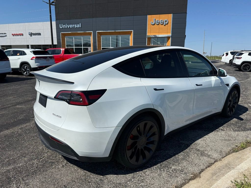 Used 2022 Tesla Model Y Performance image 5