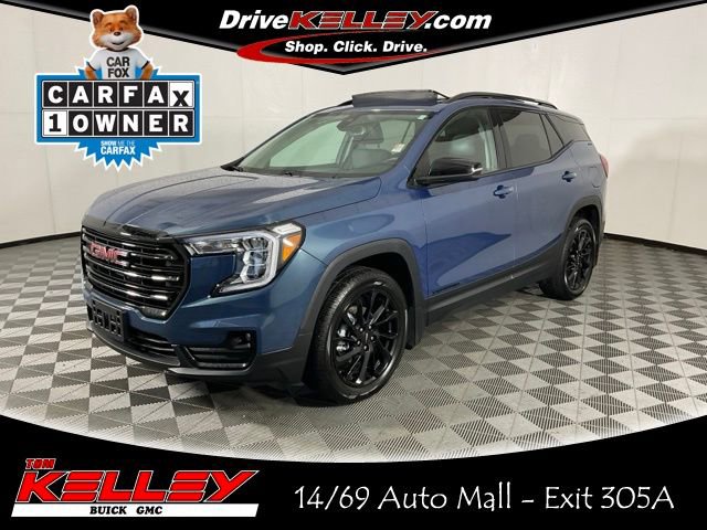 Used 2024 GMC Terrain SLT w/ Elevation Edition image 1