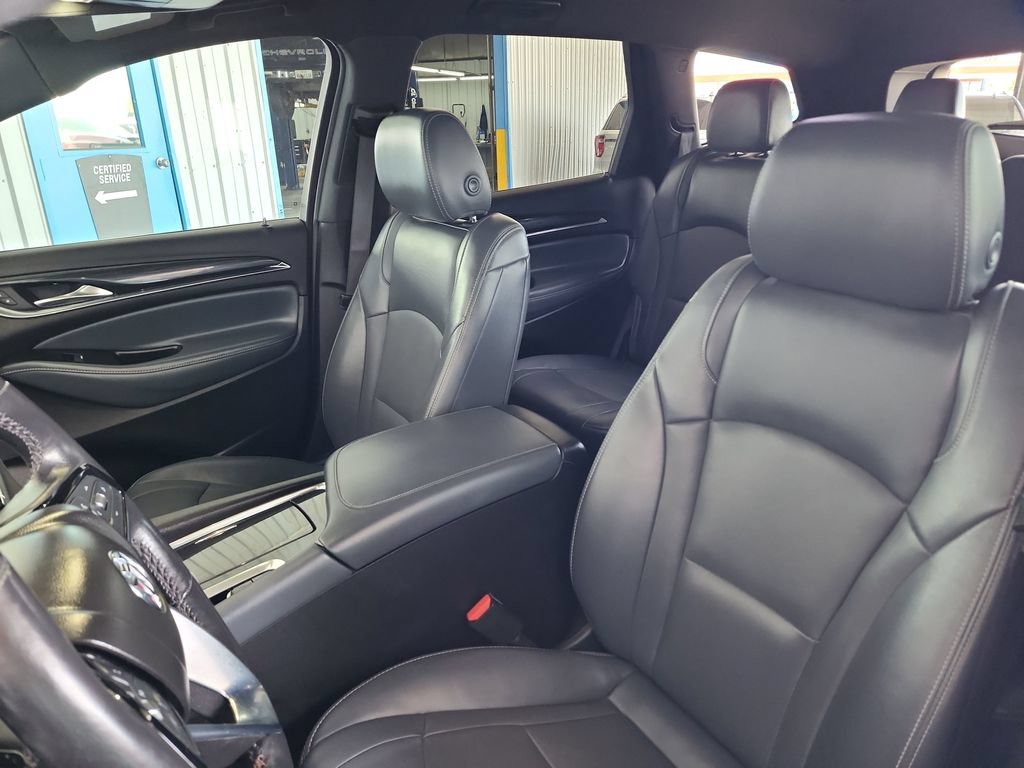Used 2022 Buick Enclave Essence w/ Sport Touring Edition FWD image 14