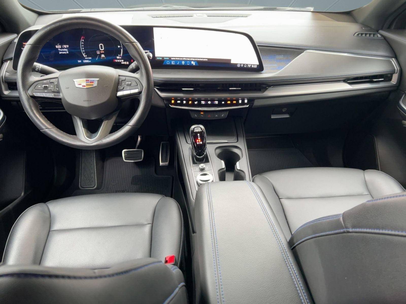 Used 2024 Cadillac XT4 Sport w/ Cold Weather Package image 16