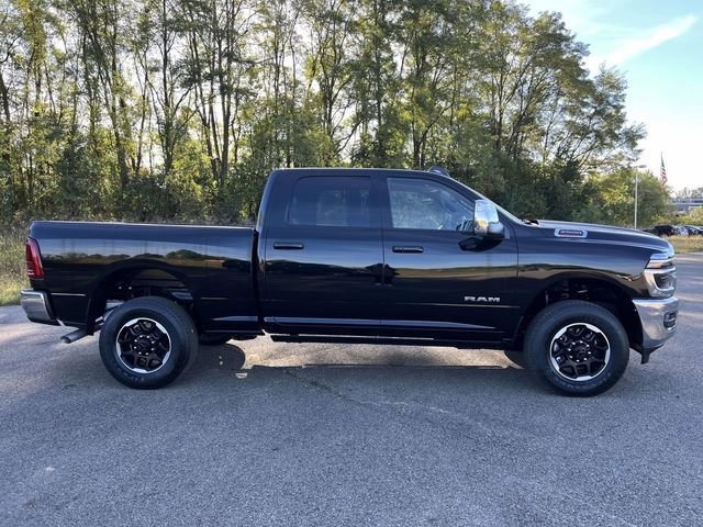 New 2025 RAM 2500 Laramie AWD/4WD image 10
