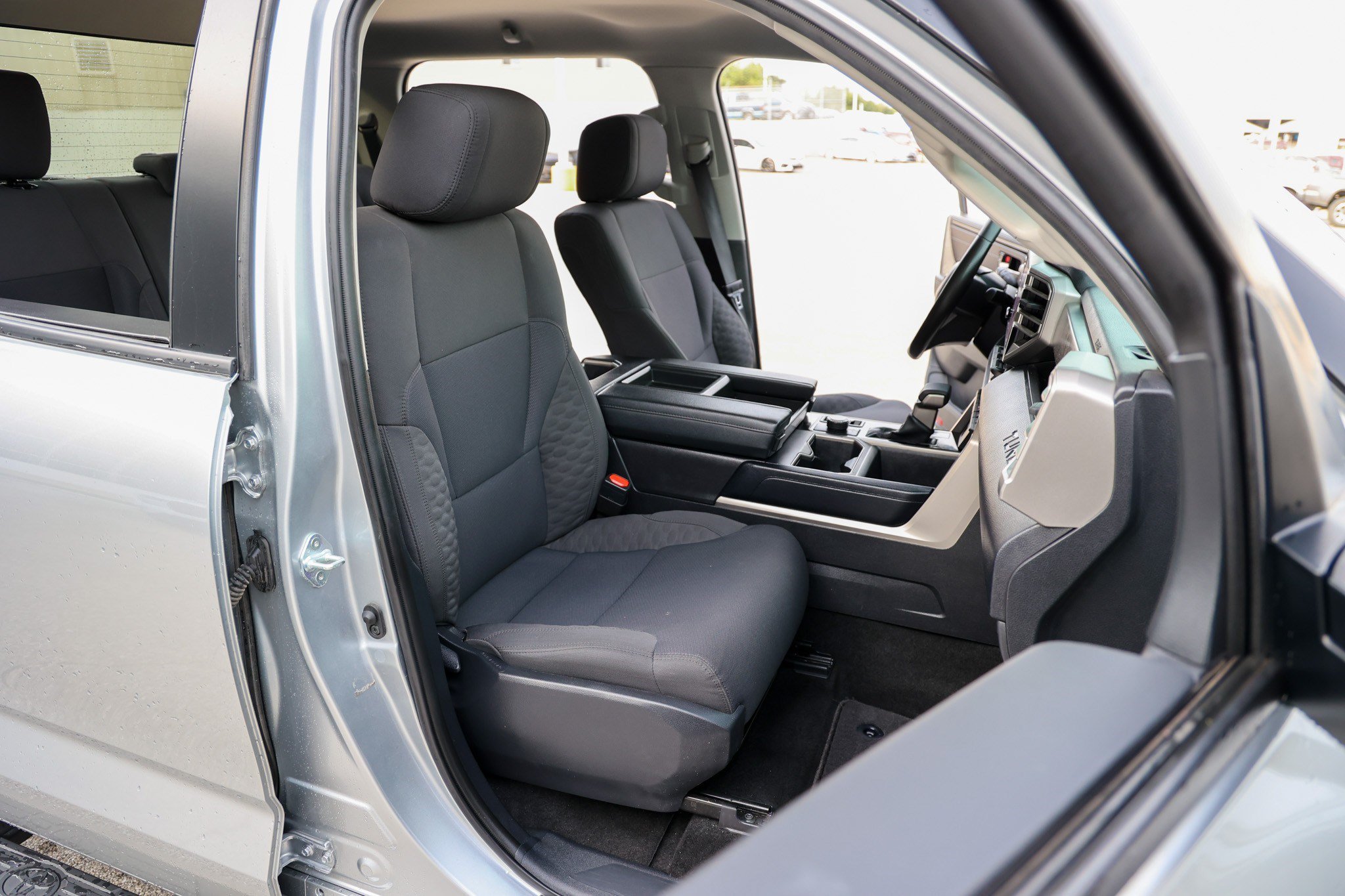 Used 2024 Toyota Tundra SR5 AWD/4WD image 42